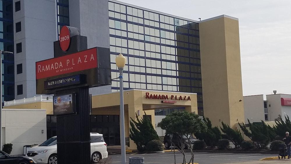 Ramada Plaza By Wyndham Virginia Beach Oceanfront Exterior foto