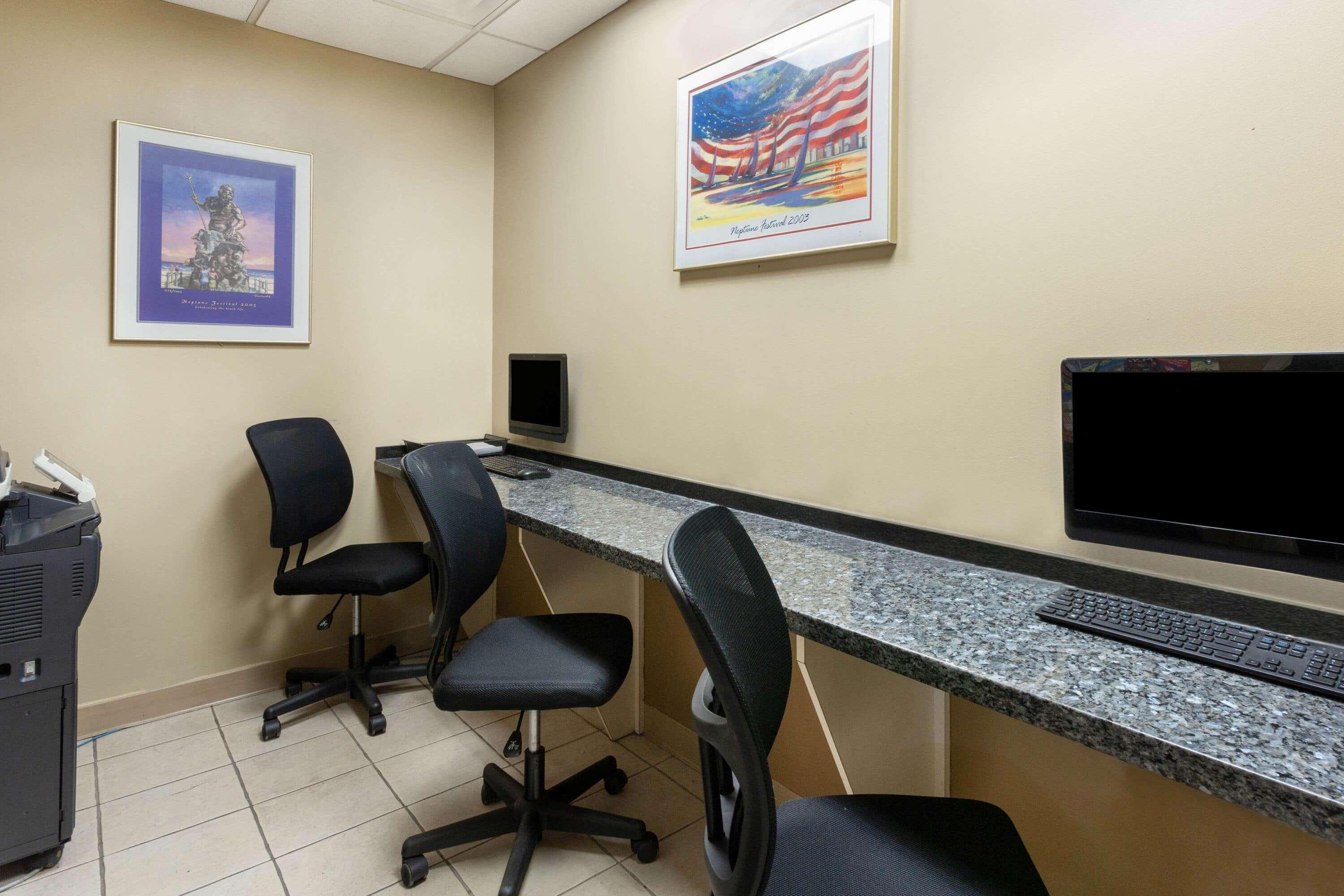 Ramada Plaza By Wyndham Virginia Beach Oceanfront Exterior foto